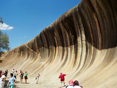 wave rock day tours perth